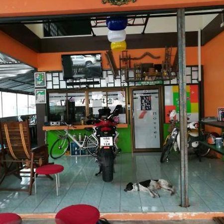 Oyo 586 I Hostel Phuket Exterior foto