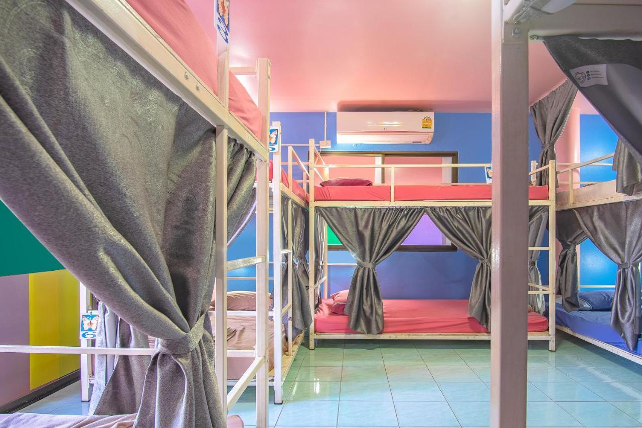 Oyo 586 I Hostel Phuket Exterior foto